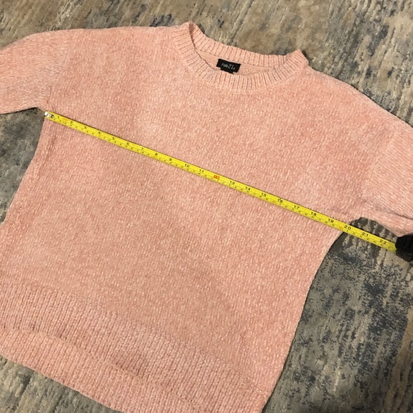 Rue 21 pink chenille long sleeved sweater size medium - Picture 3 of 7